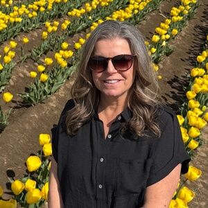 Meet your Posher, Jennifer